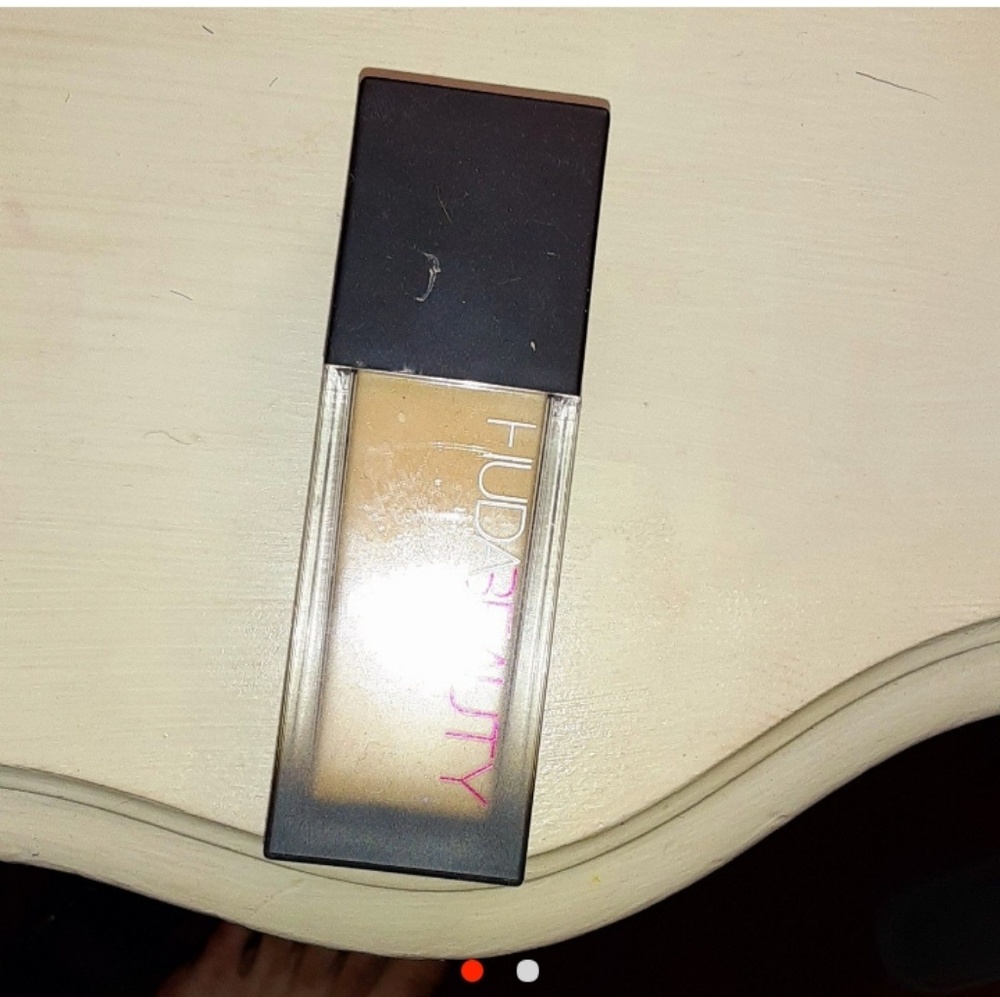 Huda beauty foundation